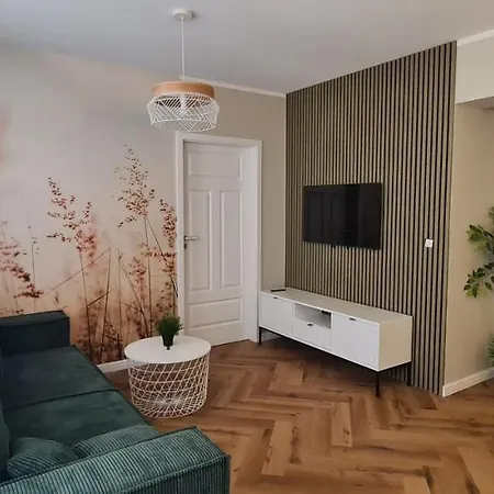 Mazovia Gold 101 アパート *